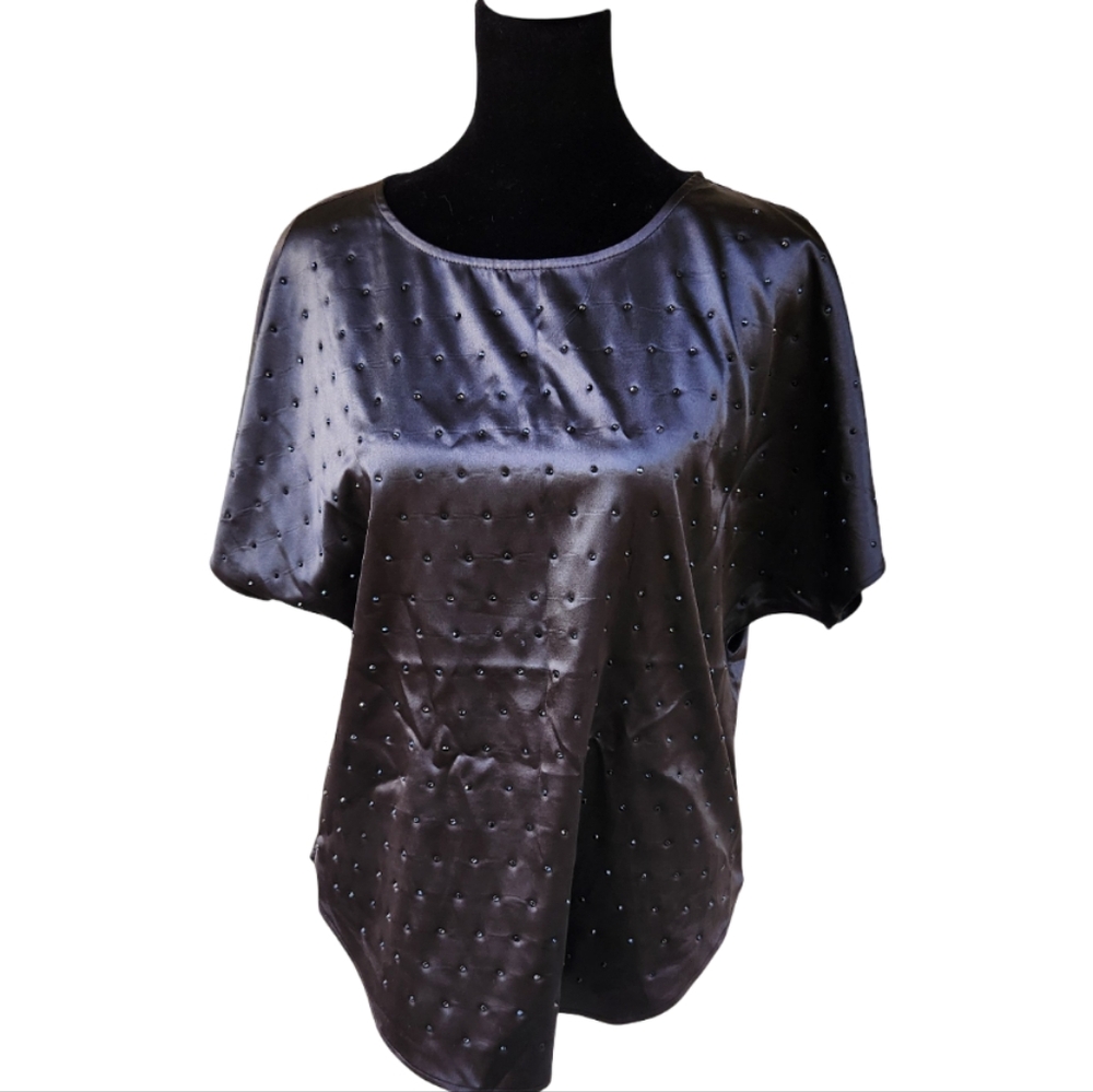 Anne Klein Black Satin Beaded Short Sleeve Blouse – Size M